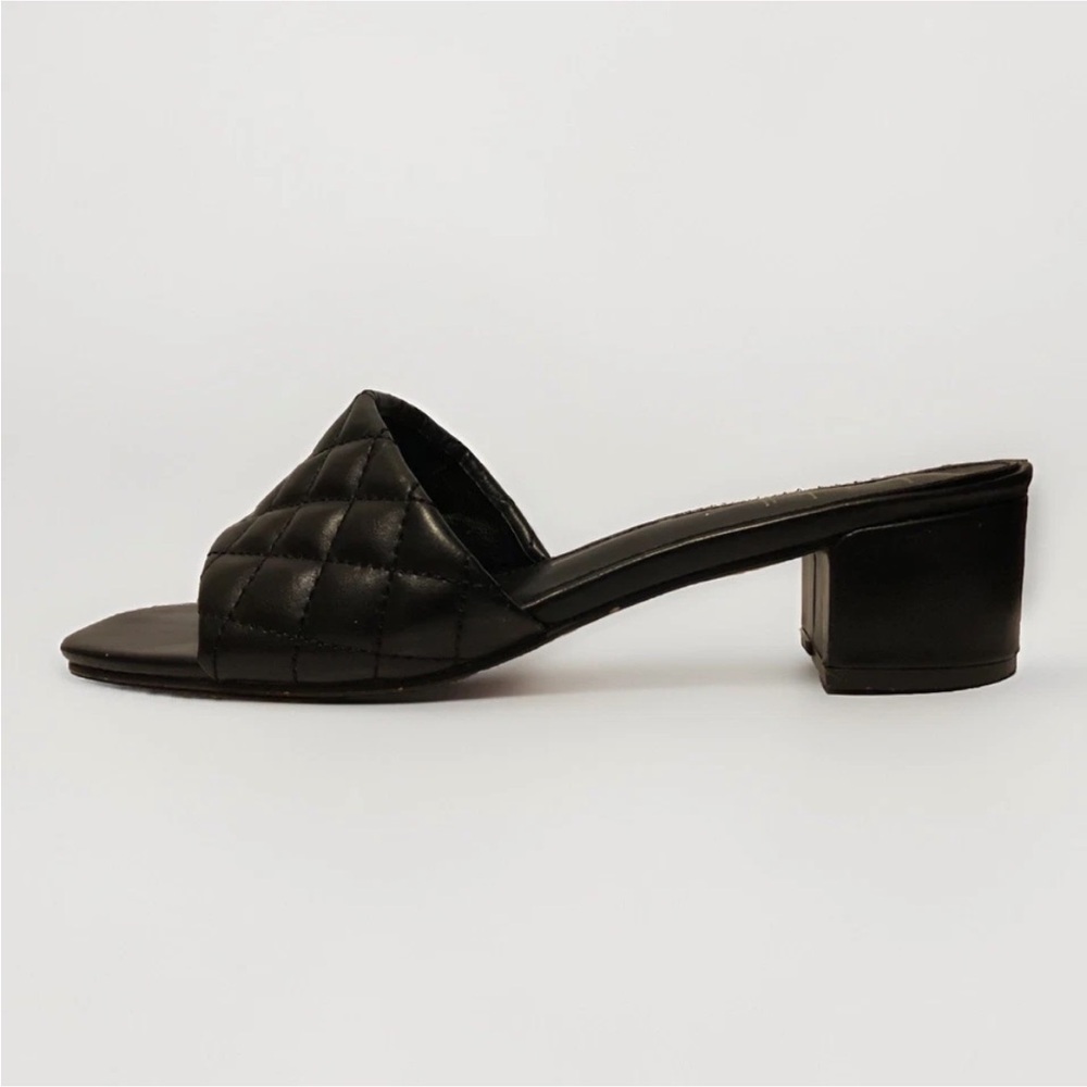 Black Quilted Block Heel Mules 8.5 Slide Sandals Square Open Toe Nicole Miller
